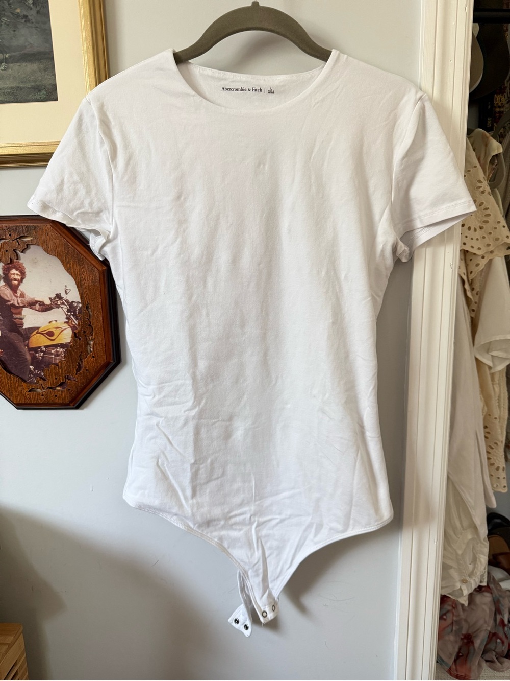 Abercrombie & Fitch White Short-Sleeve Crew Neck Bodysuit